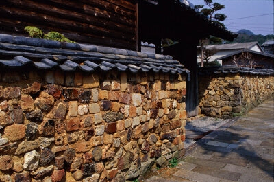 Introducing the famous Tonbaibe Dori in Arita Town, Saga Prefecture