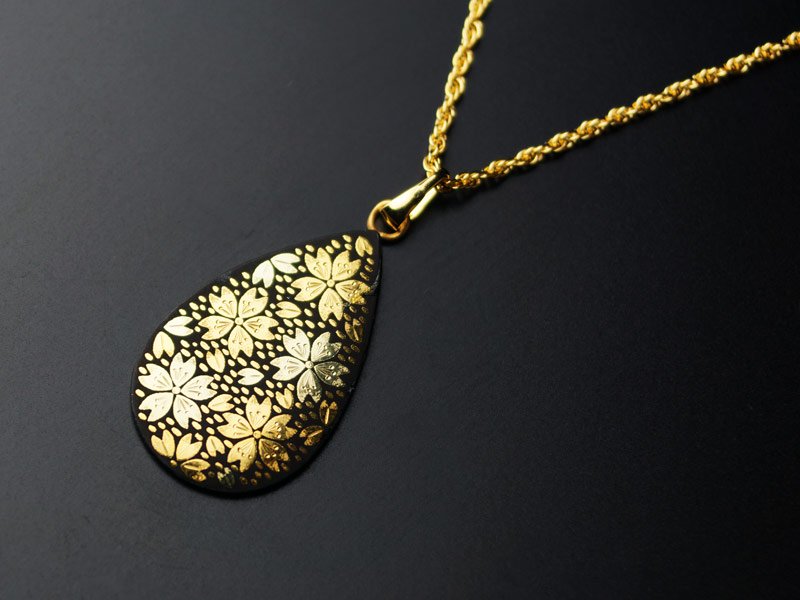 Kyoto Yamamoto Bijutsu - Cherry Blossom Golden Inlay Necklace