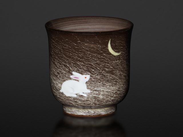 Gagyu Kiln Moon Rabbit Yunomi Japanese Teacup - Utsutsukawa Ware