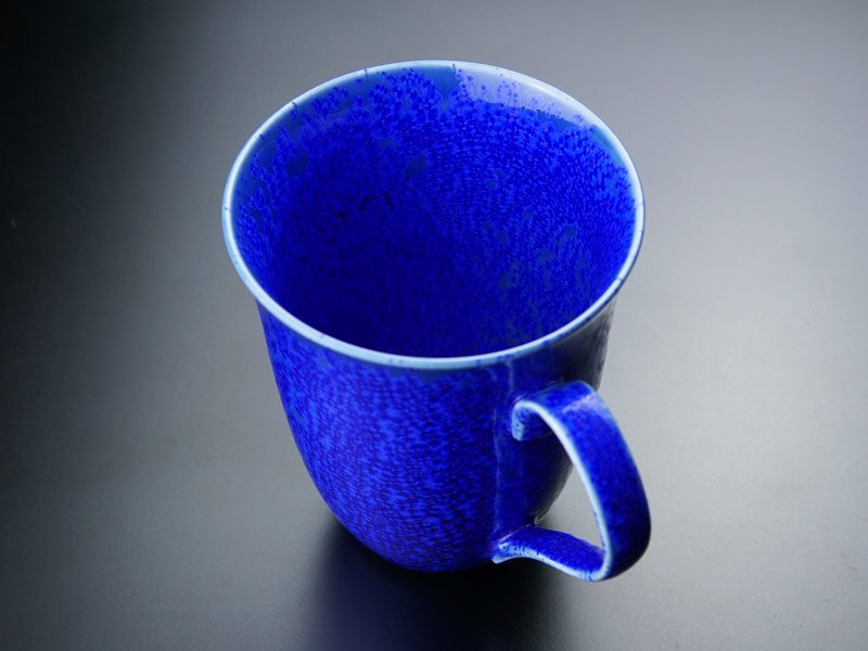 Shinemon Kiln 【Sapphire Anniversary Gift】 Mug “Ruri-Suichaku” (Lapis Water Drop) - Arita Ware