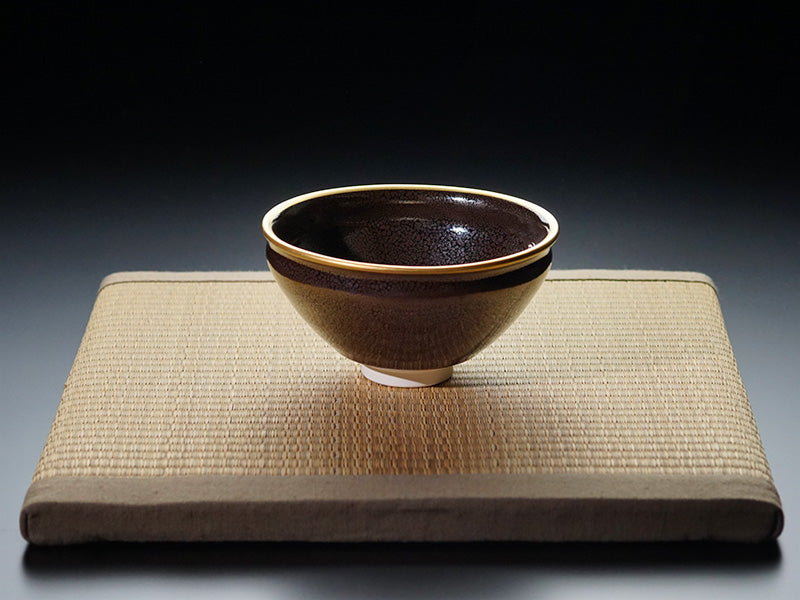 Shinemon Kiln Matcha Bowl “Oil-Spot Tenmoku” (with Gold Trim) - Arita Ware