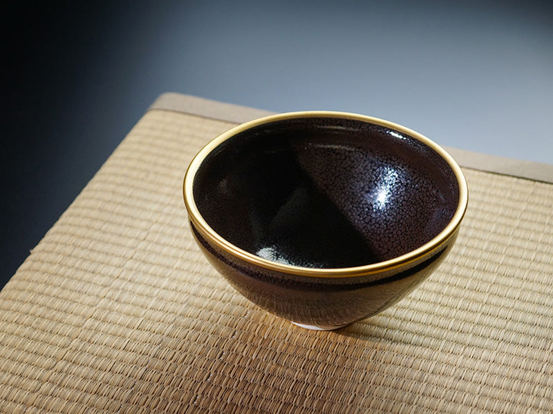 Shinemon Kiln Matcha Bowl “Oil-Spot Tenmoku” (with Gold Trim) - Arita Ware